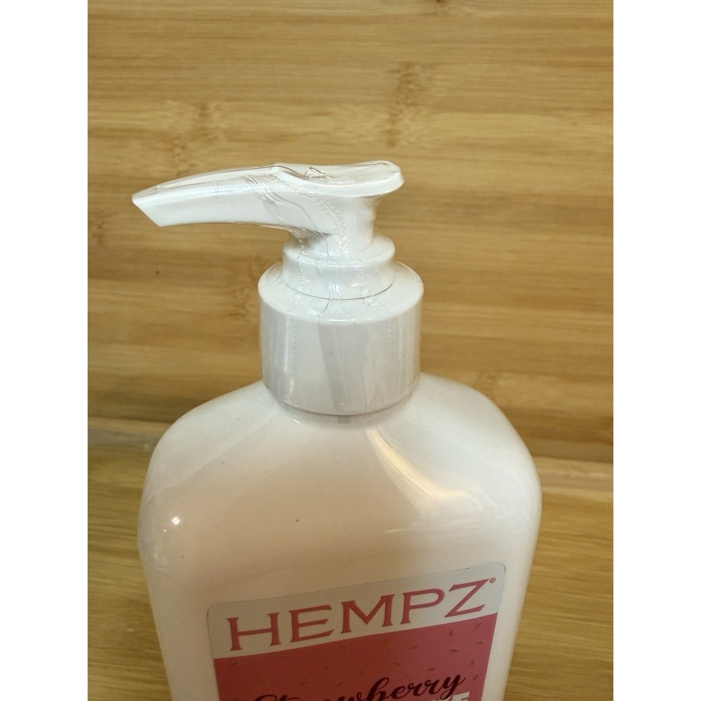 NEW Hempz Strawberry Shortcake 48 Hydration Moisturizer Limited‎ Edition-NEW - Picture 5 of 5